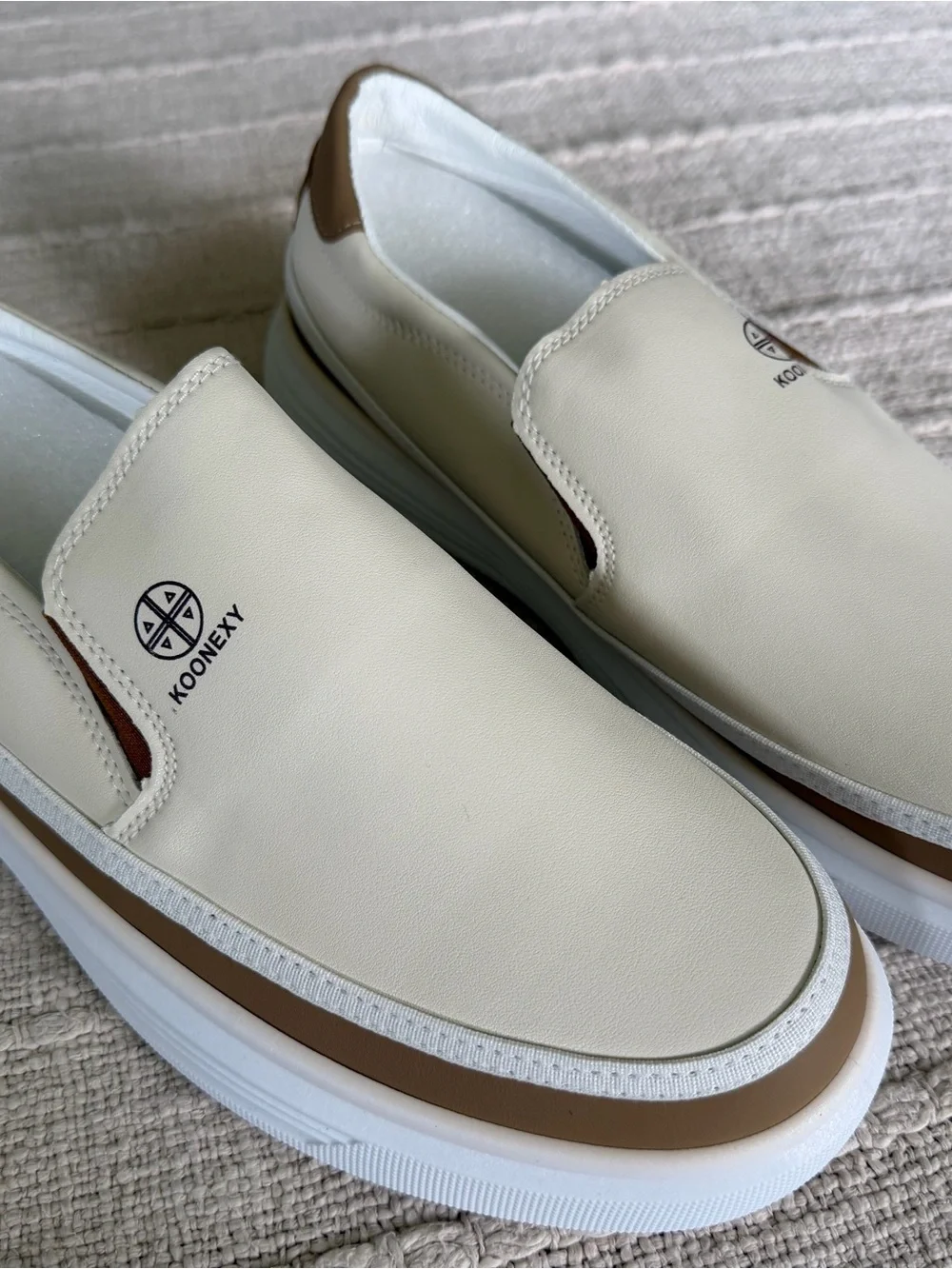 Men's Slip-On Casual Sneakers in Cream and Brown